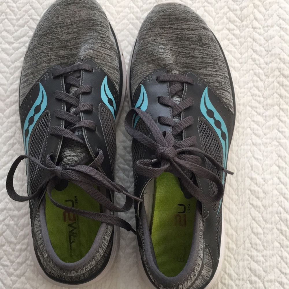 Sacucony running shoes